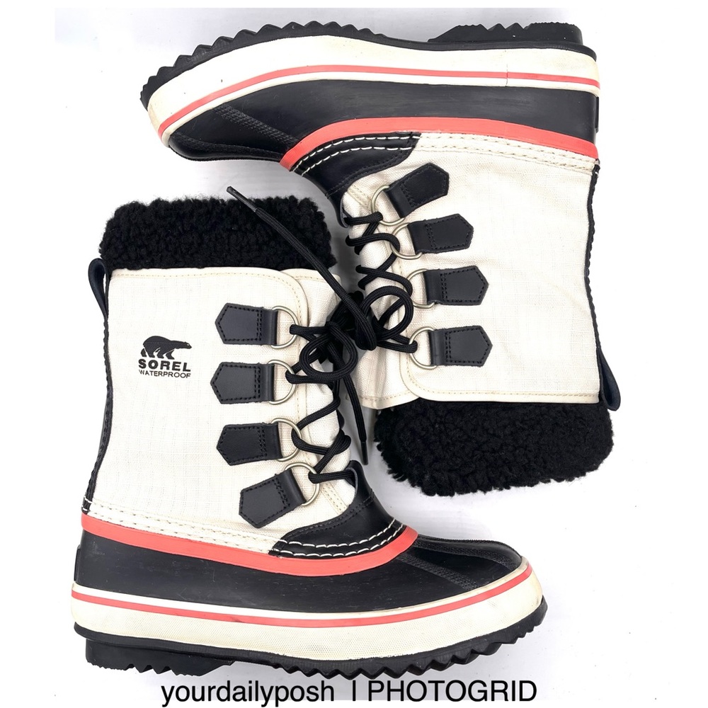 Sorel Carnival waterproof black and white lace up winter boots US women’s size 5